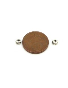 Perles 3,3mm en métal argenté fine et petite striée 2