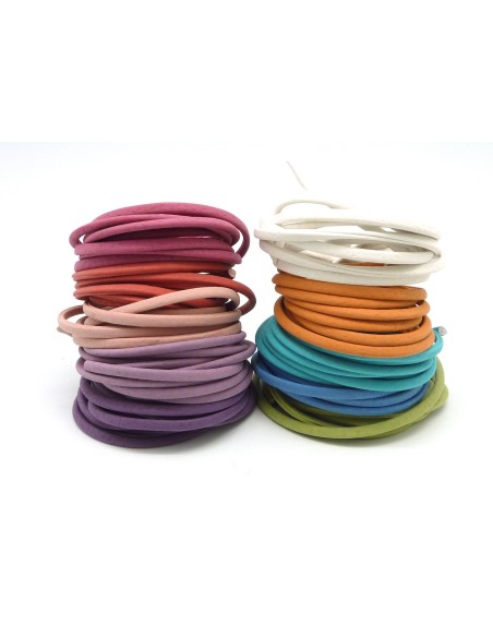 1,3M Cordon plat simili cuir, synthétique 3,5mm légèrement arrondi de couleur parme pastel mat