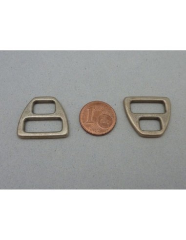 3 Connecteur, attache en métal argenté vieilli
