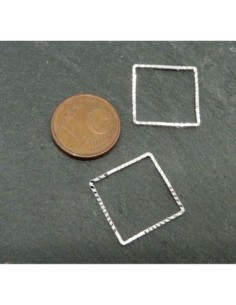 R-5 carrés fermés 16,1mm en métal argenté fin et martelé... 2