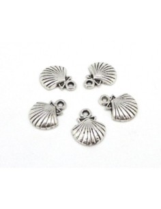 Breloque coquille Saint Jacques argenté en métal