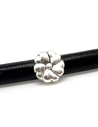 3 Perles passant fleur en métal argenté
