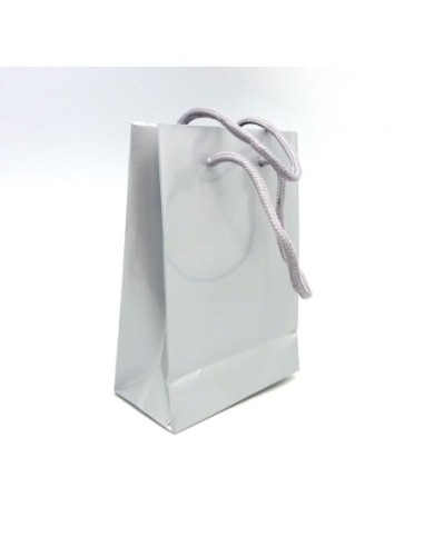 Pochette Cadeaux en papier glacé couleur argent lanière gris argenté