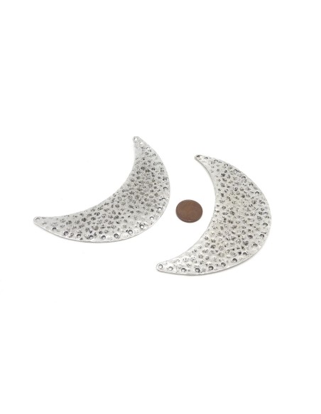Plastron en métal argenté martelé 21 trous 9,5cm