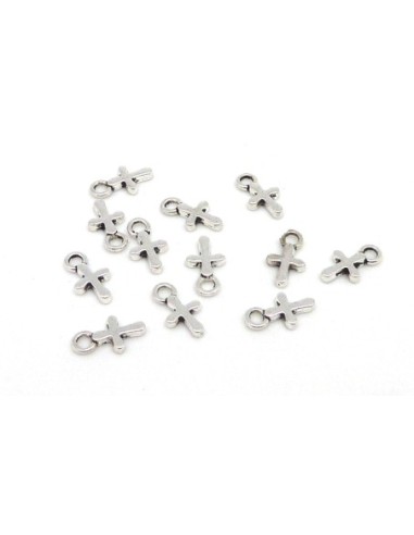 Pendentif croix argenté en métal à petit prix