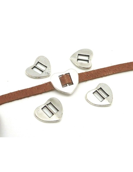 passant coeur en métal argente