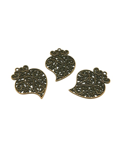 Pendentif feuille filigrane en métal de couleur bronze