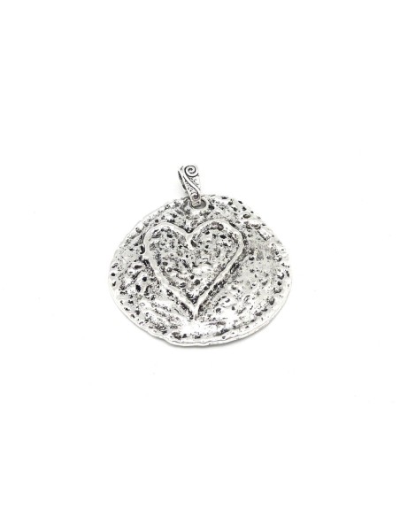 1 grand pendentif coeur incrusté 71mm en métal argenté martelé travaillé