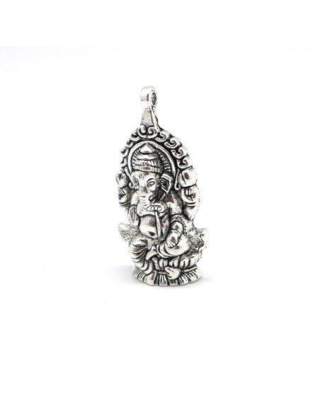 R-1 grand pendentif  Dieu Ganesh reconnaissable à sa tête d'éléphant et à ses 4 bras 6,1cm en métal argenté travaillé