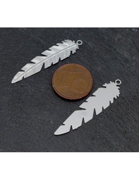 2 pendentifs breloques plume feuille en filigrane très fine, légère et stylisé 34,5mm en métal argenté