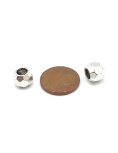 10 Perles rondes à facettes 7,4mm en métal argenté martelé à gros trou 2