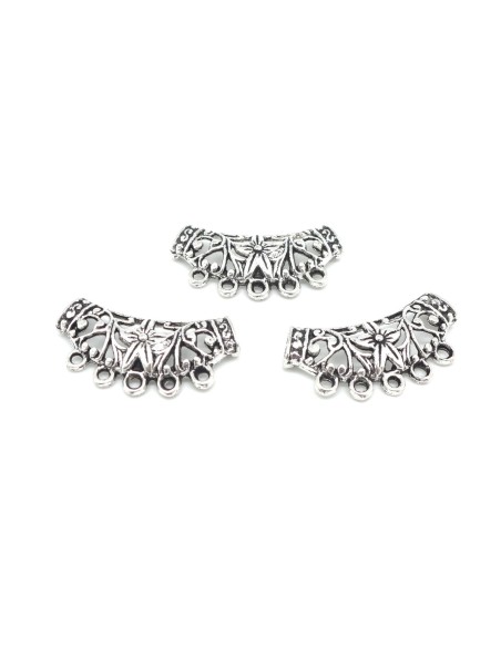 Petits Plastron pendentif travaillé 38,3mm en métal argenté