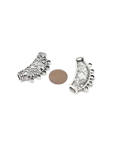 Petits Plastron pendentif travaillé 38,3mm en métal argenté