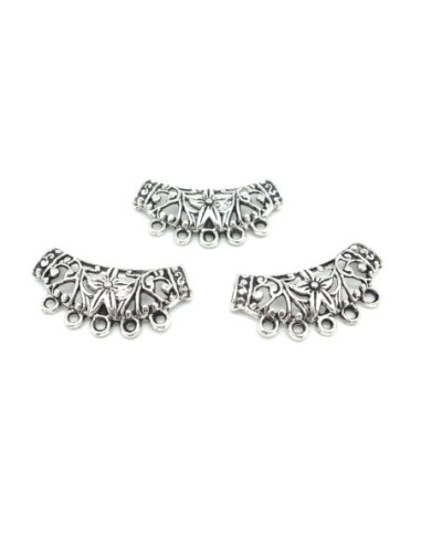 Petits Plastron pendentif travaillé 38,3mm en métal argenté