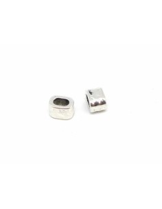 Perle passant rectangulaire arrondi pour lanière de 4,5mm - 5mm en métal argenté martelé  2