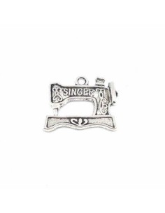 Breloque machine à coudre en métal argenté 17,7mm x 20,2mm