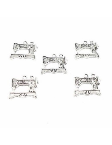 Machine à coudre pendentif argenté