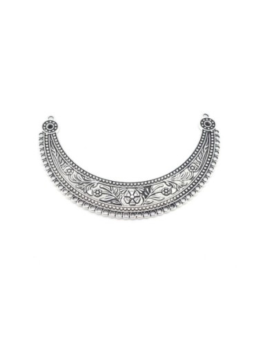 Plastron pendentif intercalaire en métal argenté travaillé motif fleur 45 trous