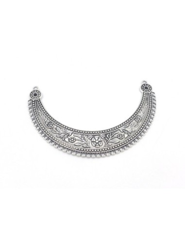 Plastron pendentif intercalaire en métal argenté travaillé motif fleur 45 trous
