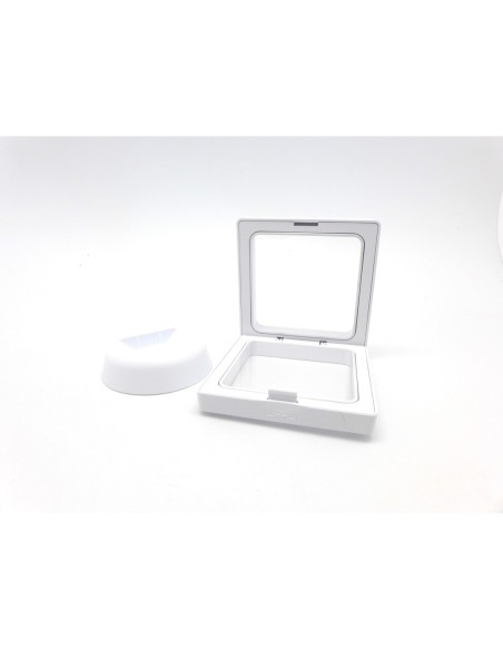 présentoir, cadre très original carré en pvc de couleur blanc