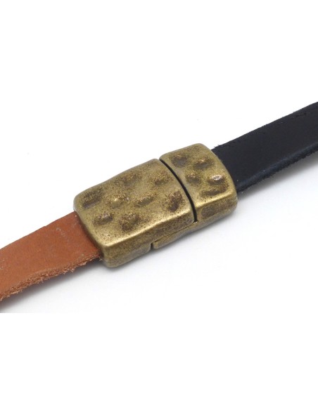 Fermoir aimanté pour lanière de 10mm en métal de couleur bronze martelé aimant fort 