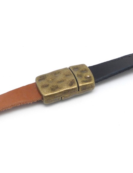 Fermoir aimanté pour lanière de 10mm en métal de couleur bronze martelé aimant fort 