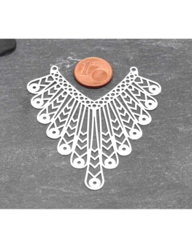 Plastron pendentif ethnique filigrane en métal argenté travaillé fin et léger stylisé 61mm x 55mm