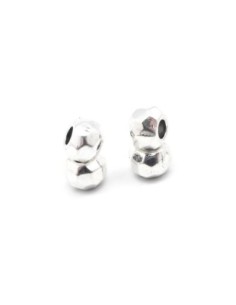 Perle ronde à facettes 7mm en métal argenté 2