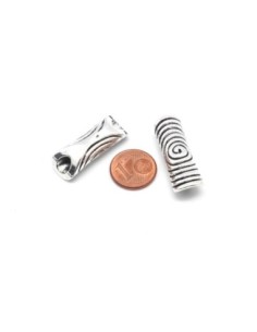 perle tube passant en métal argenté motif ethnique pour cordon 5mm 2