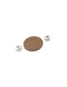 50 petites perles ronde rondelle lisse 5,4mm en métal argenté 2