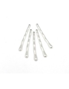 5 breloques pendentif pampille tige longue en métal argenté légèrement martelé intérieur creux