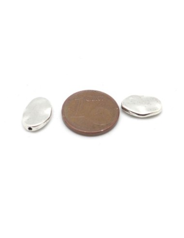 Perles pastille en métal argenté martelé fine 11,7mm x 8,0mm