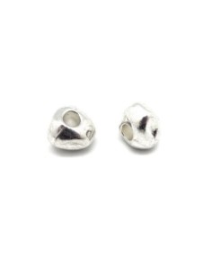 grosses Perles en métal argenté galets triangle à gros trou 4,6mm