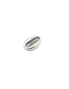 petit cauris en métal argenté 12mm x 7,9mm breloque connecteur