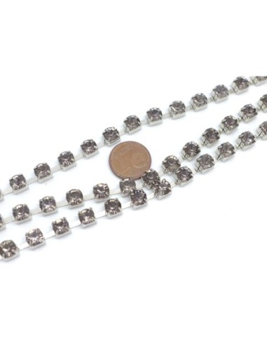 50cm de chaînette strass couleur parme très clair 6mm et métal argenté