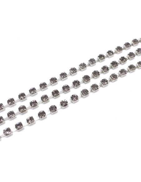 50cm de chaînette strass couleur parme très clair 6mm et métal argenté