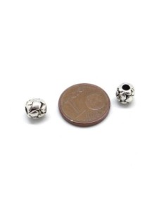 20 Perles en métal argenté travaillé légèrement olive 6mm 2