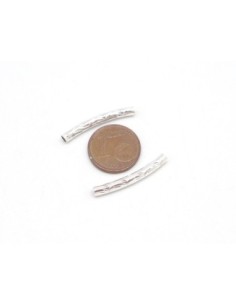 5 perles tubes légèrement incurvé fin en métal argenté travaillé brillant 2,5cm 2