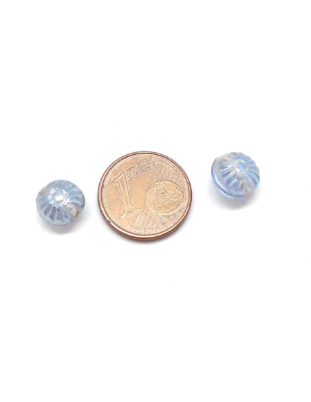 25 perles fleur soleil ronde en verre de couleur bleu clair irisé rainbow 8,5mm