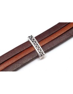 10 Perles passant en métal argenté pour lanière de 10mm motif triangle ethnique