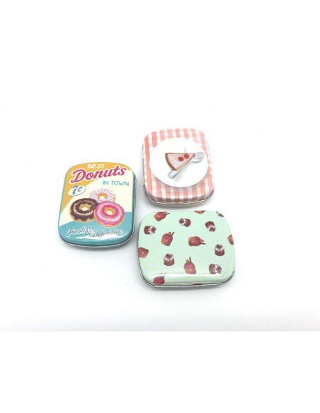 Boite métallique décoré