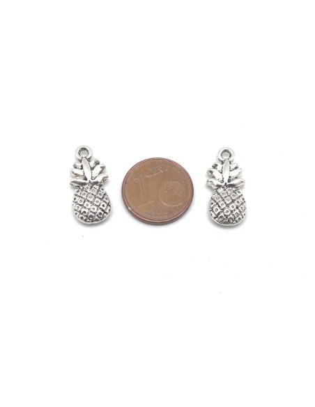 5 Breloques ananas en métal argenté 19mm x 9mm