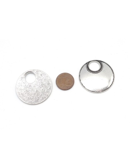 pendentif rond en métal argenté style ethnique