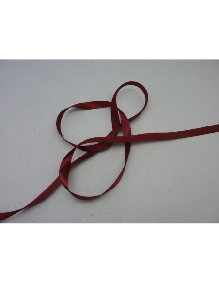 Ruban galon plat satiné 9,5mm de couleur rouge bordeaux