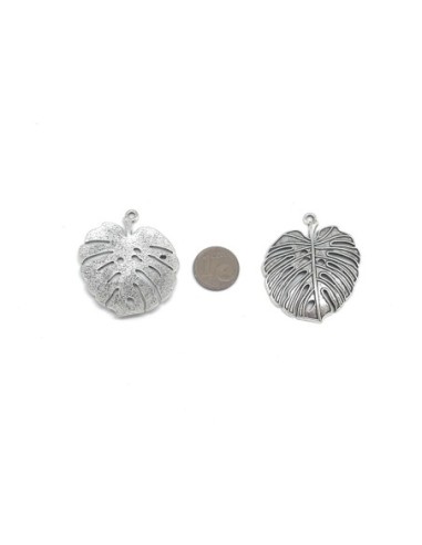 Pendentif feuille de palmier en métal argenté 41mm x 34mm