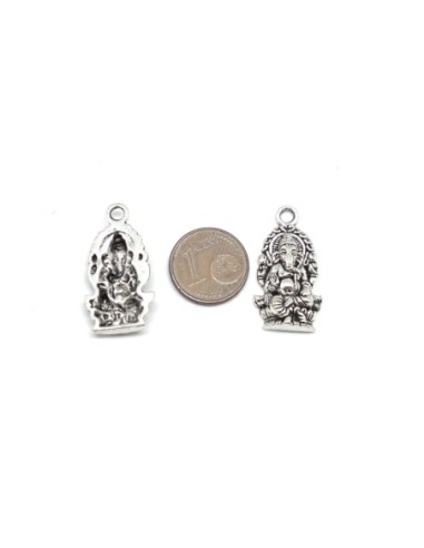 charm argenté Dieu Ganesh avec sa tête d'éléphant et ses 4 bras en métal