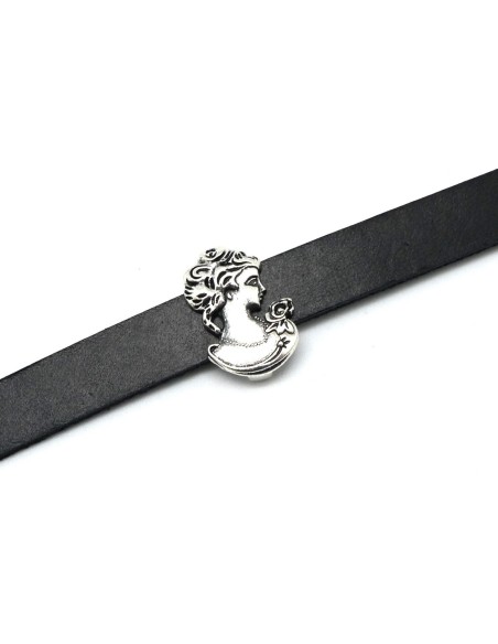 perle passant camé pour lanière de 10mm en métal argenté 