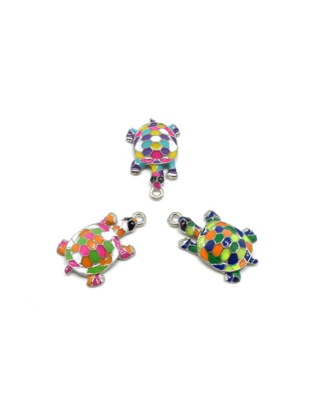 Breloque tortue en métal argenté émaillé mosaïque de couleur rose, orange, vert, bleu