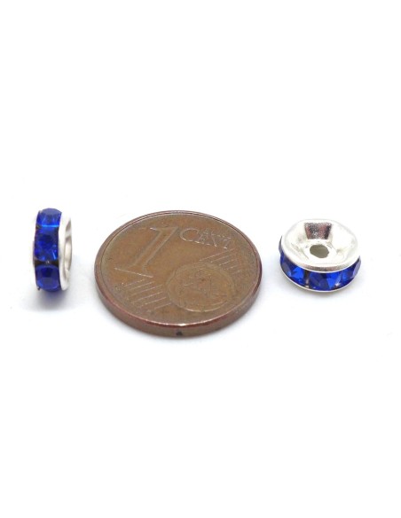 Perle rondelle argenté à strass de couleur bleu outremer 8mm