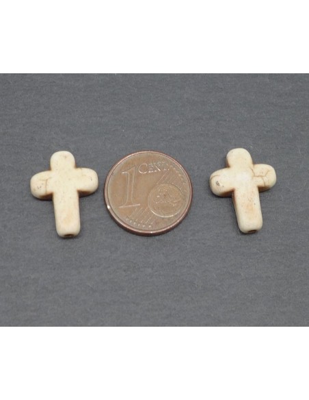 Perle croix en pierre naturelle imitation turquoise "Howlite" ivoire 